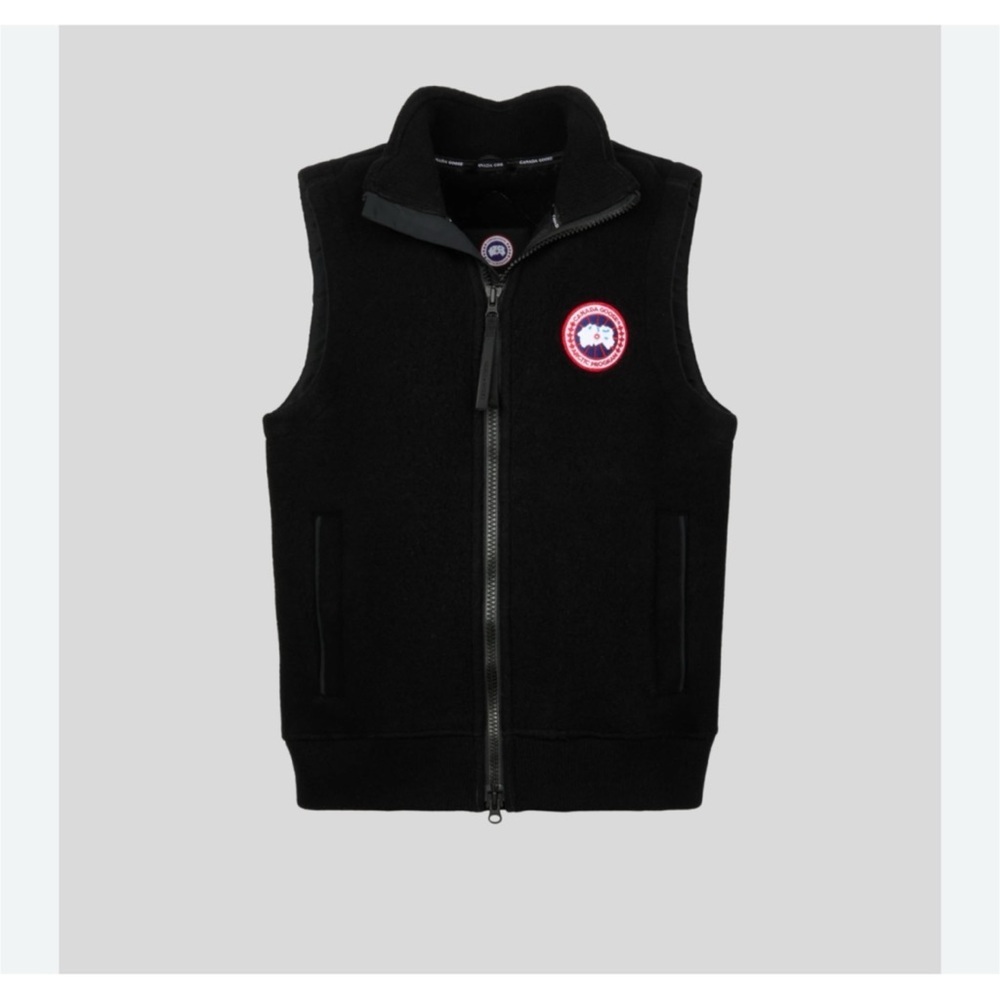 Canada, goose MERSEY black fleece vest size XL. NWT.